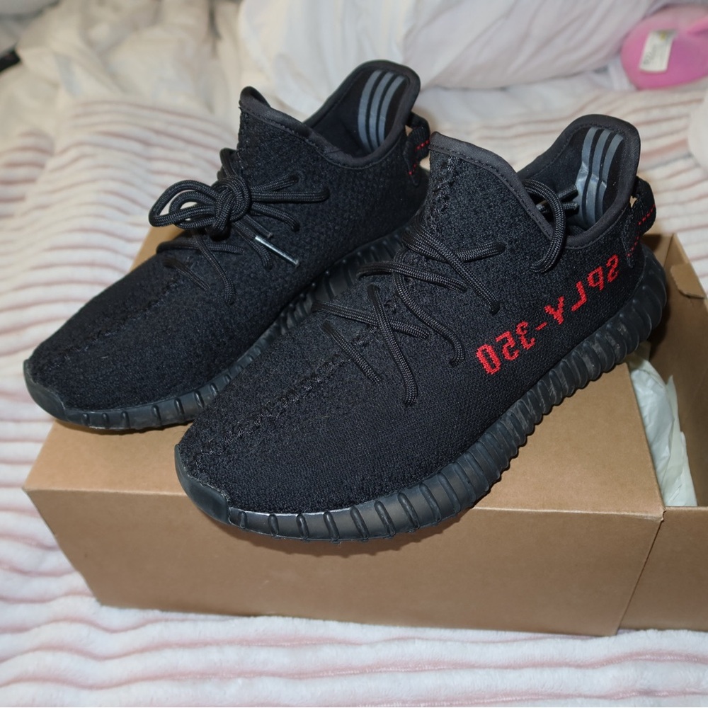 Adidas Yeezy Boost 350 V2 Sneakers